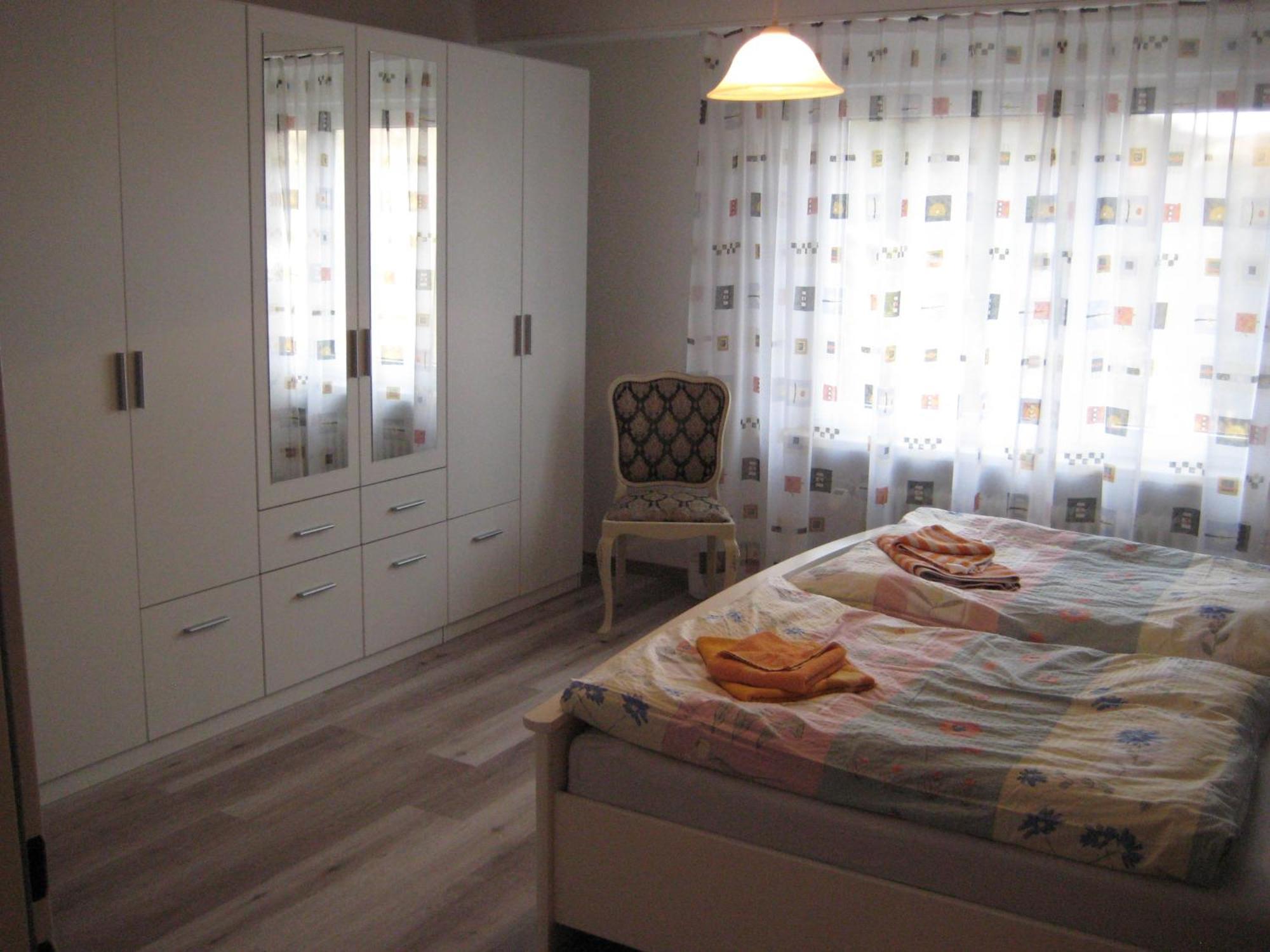Schlossberg Ferienwohnung 발트에크 객실 사진