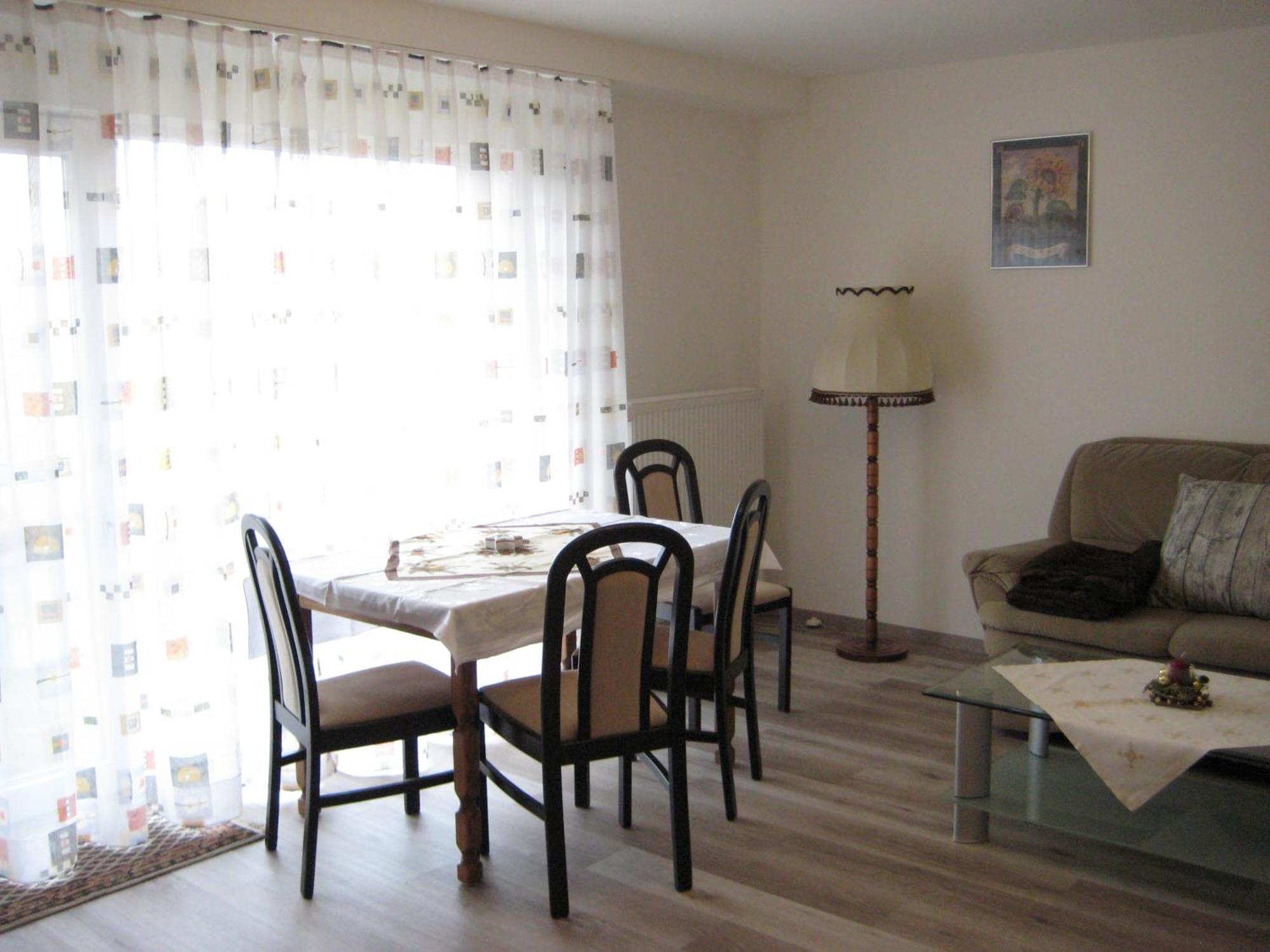 Schlossberg Ferienwohnung 발트에크 객실 사진